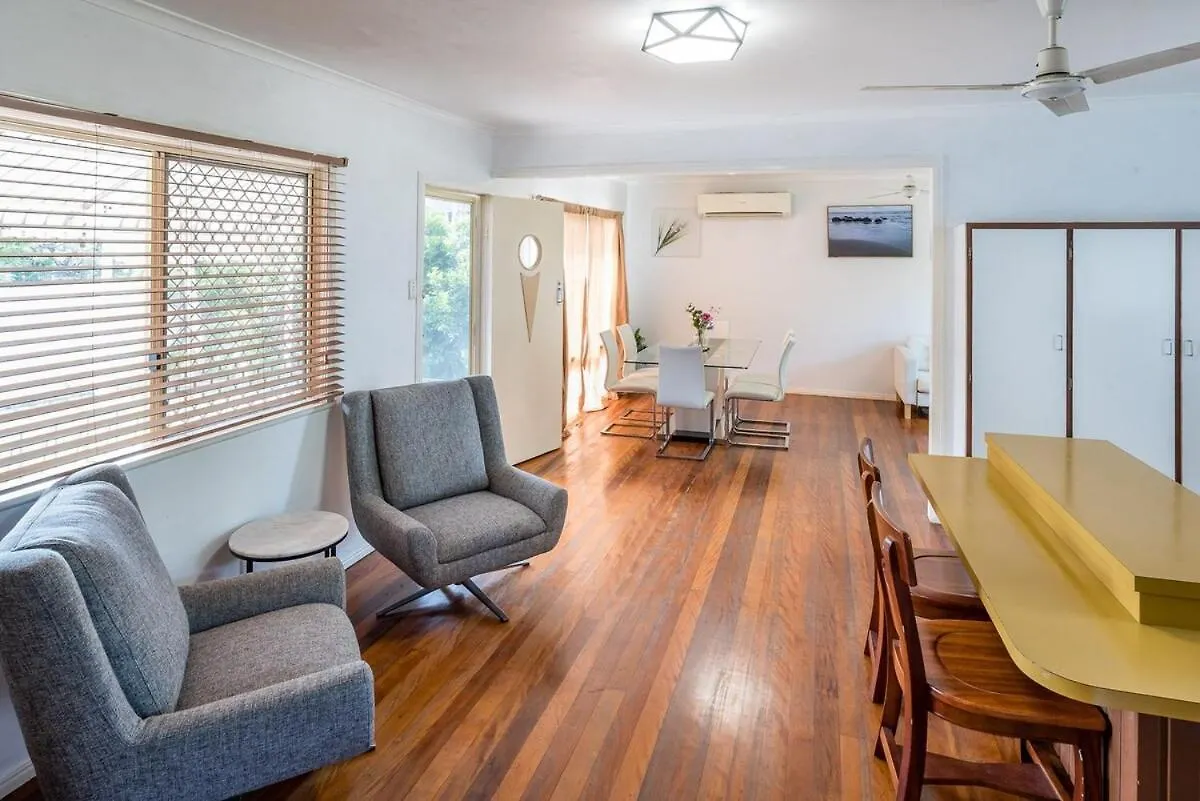 Holiday home Tranquil 3 Bedroom Modern Style House In Sunnybank Brisbane Australia