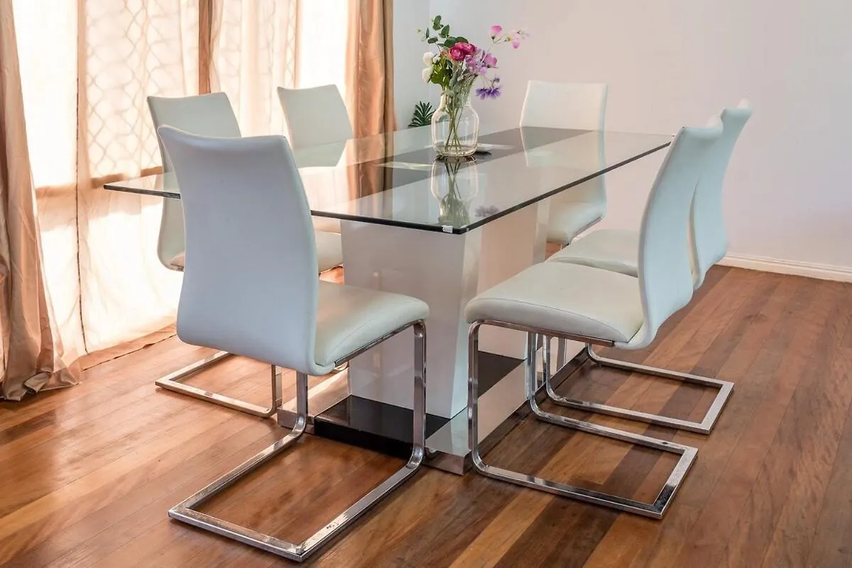 Tranquil 3 Bedroom Modern Style House In Sunnybank Brisbane Australia