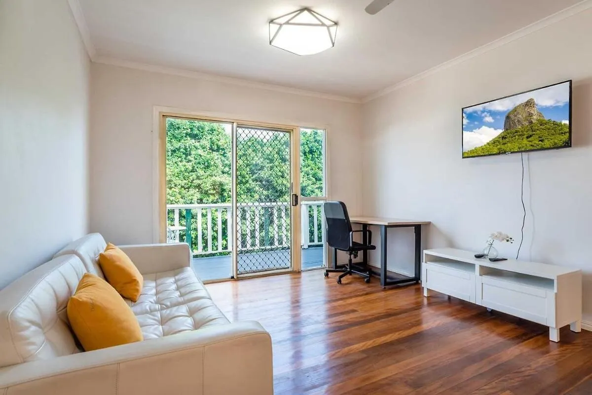 Tranquil 3 Bedroom Modern Style House In Sunnybank Brisbane 0*,