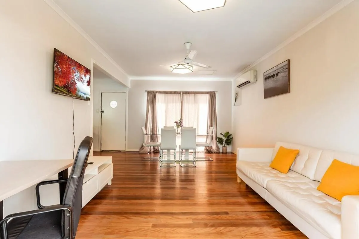 Tranquil 3 Bedroom Modern Style House In Sunnybank Brisbane
